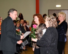 Apbalvo un dāvina koncertu