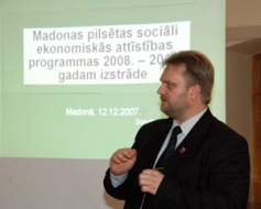 TĒMA: PILSĒTVIDE