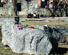 Par Šķeltā akmens vietu
