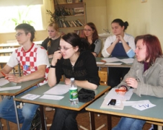 Piedalās patriotiskās literatūras konkursā
