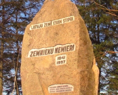 Zemnieku spēka akmens