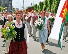Radoša spēka un darba parāde