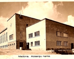 Par Madonas kultūras nama cilni