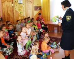 Par kampaņu “Es ar Tevi — ne pret Tevi”