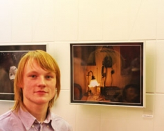 Piedalās fotoizstādē