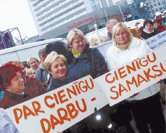 Vai pedagogi ir vienādi atalgoti?