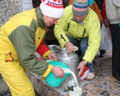 Izvēlas pirkt pienu no zemniekiem