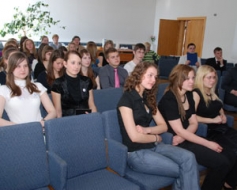 Izvērtē skolēnu biznesa plānus
