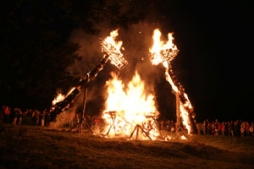 Uguns skulptūru festivāls Biksērē