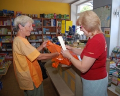 Samazina PVN likmi mācību un oriģinālliteratūrai