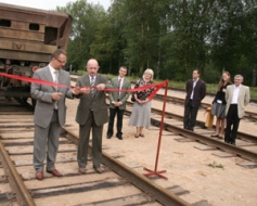 Mārcienā atjaunots dzelzceļa terminālis