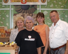 Maiznieki saņem konkursa diplomus