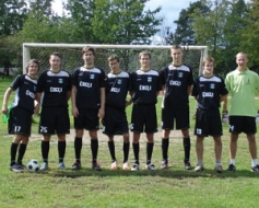 Futbola komandai — jauni tērpi