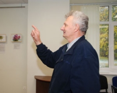 Atklāj Aivara Aivieksta fotoizstādi