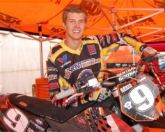 Ieskrējiens profesionālajā motosportā