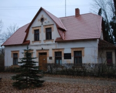 Vēlas pārņemt Haralda Medņa dzimtās mājas