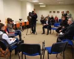 “Partijām vajag spēcīgus līderus”
