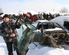 Nolietotos auto — lūžņos