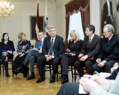 Svarīgākais ir politiskā stabilitāte