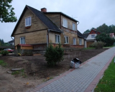 Labiekārto teritoriju un risina problēmas