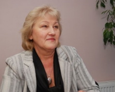 Rīt vārda dienu svinēs Ievas, Ādami