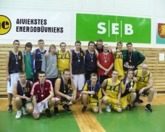 Spraigais, sīvais un aizrautīgais turnīrs