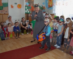 Netradicionāla modes skate “Kastanītī”