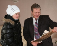 Arnita iepazīst dažādus darbus