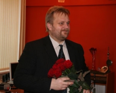 Atceroties 2001. gada pavasari