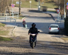 Sākusies aktīvā mopēdistu sezona