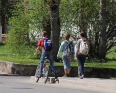 Ja vecāki pamet Latviju…