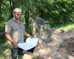 Rekonstruē piemiņas vietu