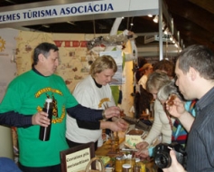 Tepat Latvijā, ne vien tālās zemēs