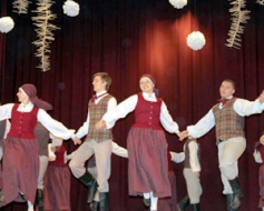 Konkursa „Jautrā pastaliņa” tradīcijas