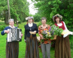 Līgo un Jāņu tradīcijas turpinās