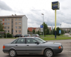 Vairāk kontrolēs auto stāvēšanu stāvvietās
