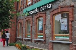 Turpmāk — tikai kā attīstības banka