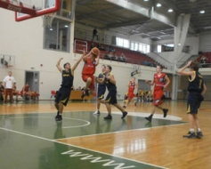 Jaunatnes basketbola līgā – karstas spēles