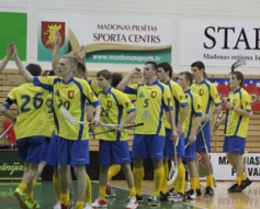 Pirmā uzvara play off nenāk viegli