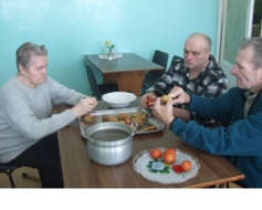 Lieldienu tradīcijas Barkavas pansionātā