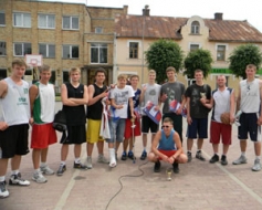 Madonā sācies ielu basketbola turnīrs