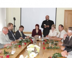 Atkārtoti ievēlē Andreju Ceļapīteru