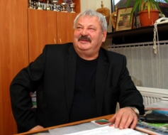 Zirga gadā daudz darāmā