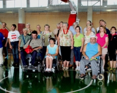Sportisti ar invaliditāti tiekas Madonā