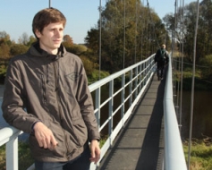 Atdzimst Vecsaikavas gājēju tilts