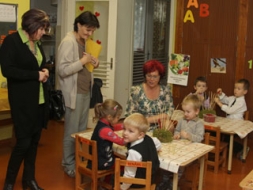 Iepazīstas ar skolām un dārziņiem