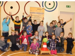 Skolēnus aizrauj fizikas eksperimenti