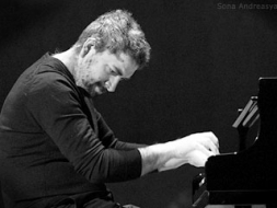 Pasaulslavens pianists koncertēs Madonā