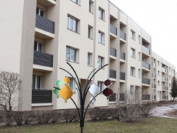 Pirmā sezona siltinātajās mājās