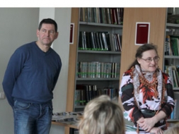 Tiekas ar karsto punktu žurnālistu